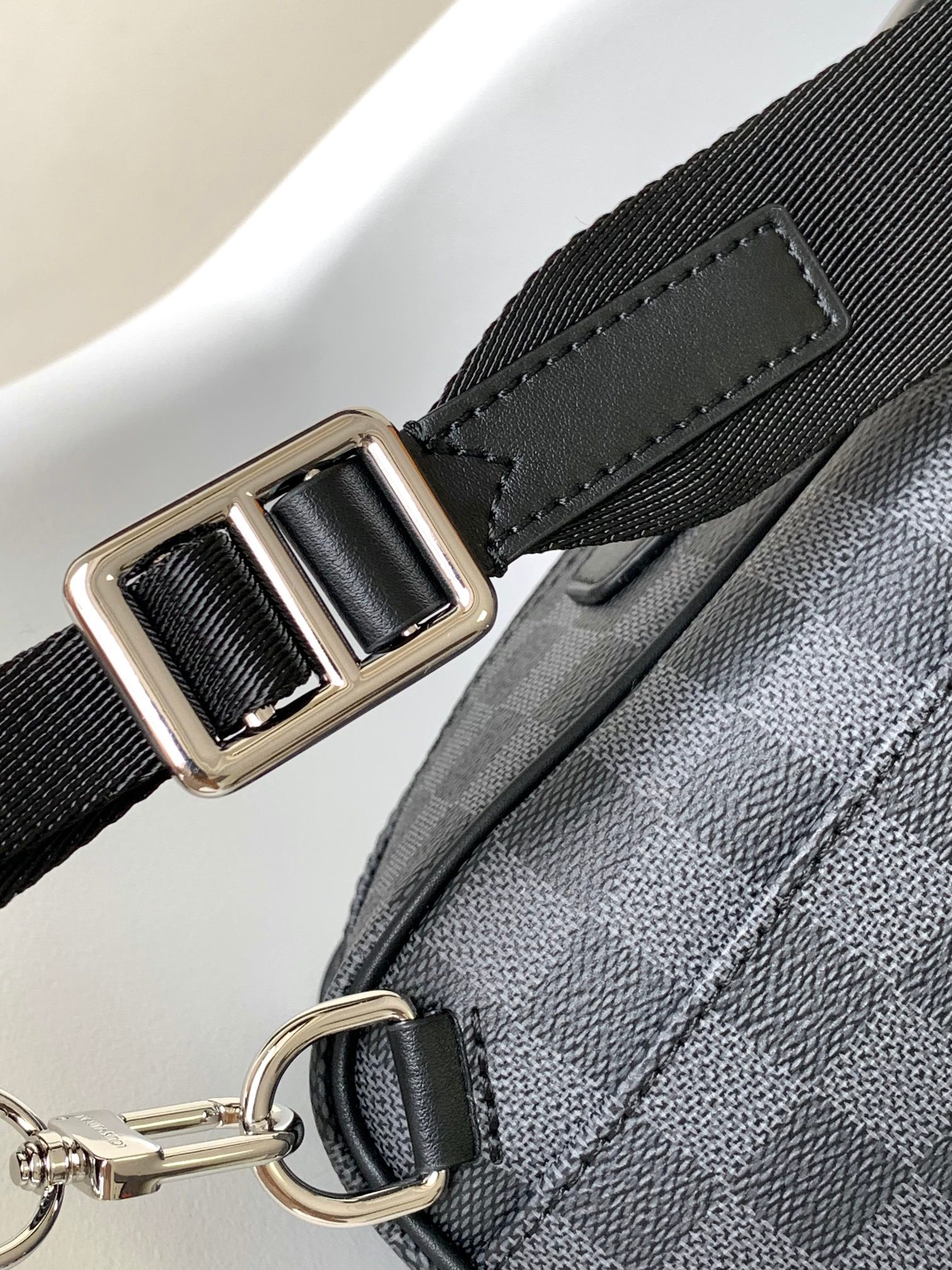 高仿LV男包 頂級原單 N50051 Briefcase 雙肩包空間充裕高仿a貨